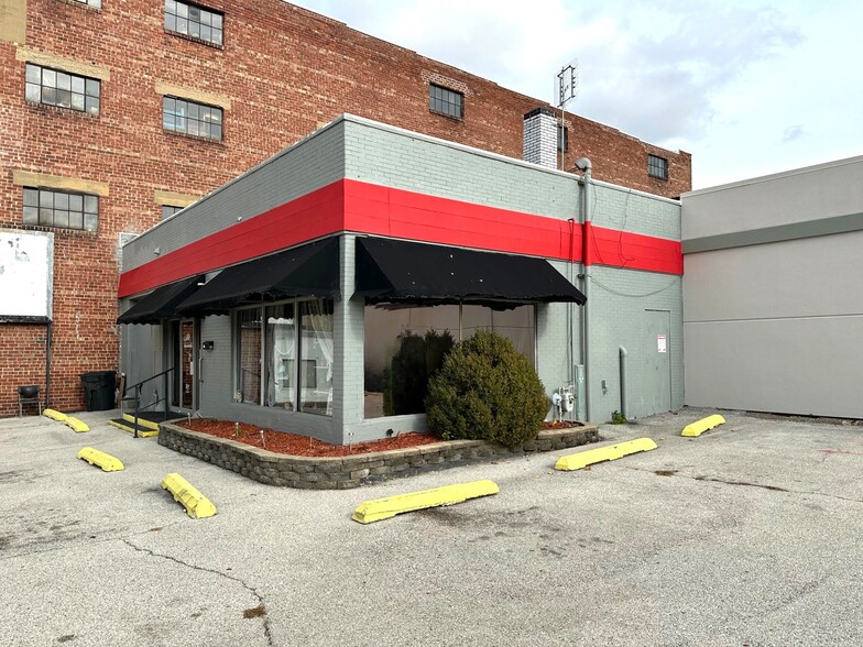 127 N Cherry St, Galesburg, IL en venta - Foto del edificio - Imagen 1 de 3