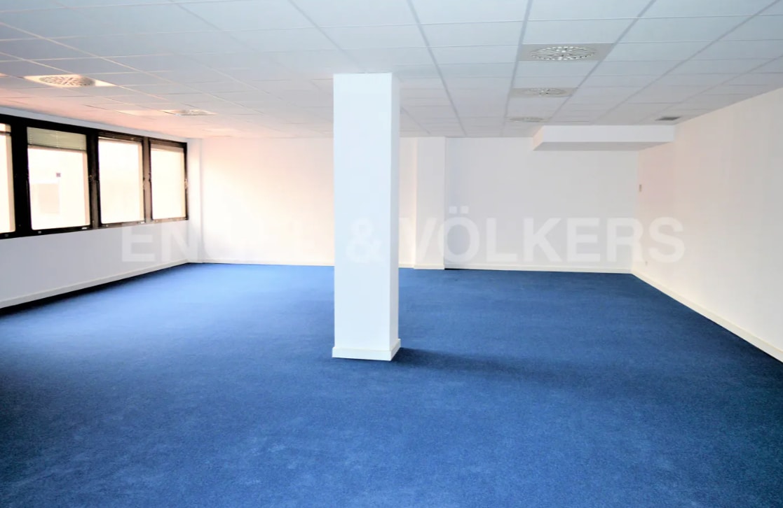 Barcelona, BAR 08006 - - - Foto del interior - Image 1 of 8