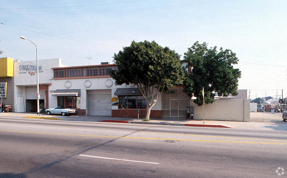 1020 N La Brea Ave, Los Angeles, CA en alquiler - Foto del edificio - Imagen 3 de 5