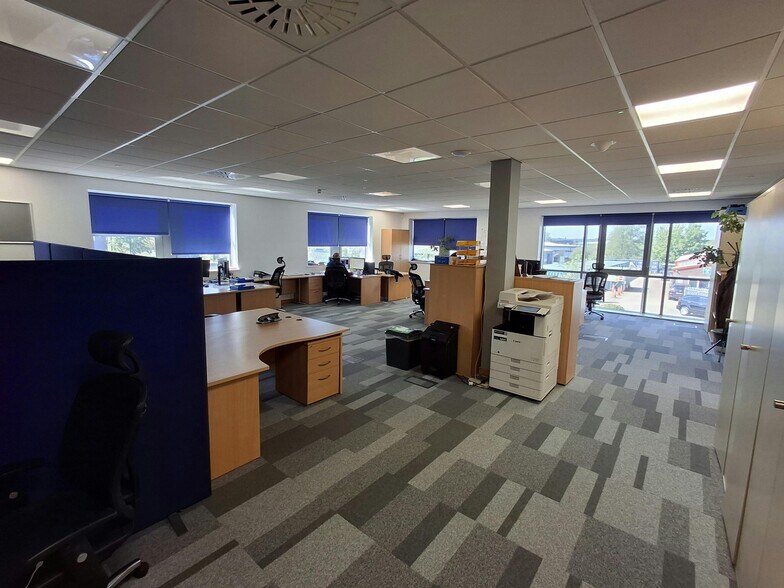 Crow Arch Ln, Ringwood en alquiler - Foto del edificio - Imagen 3 de 10