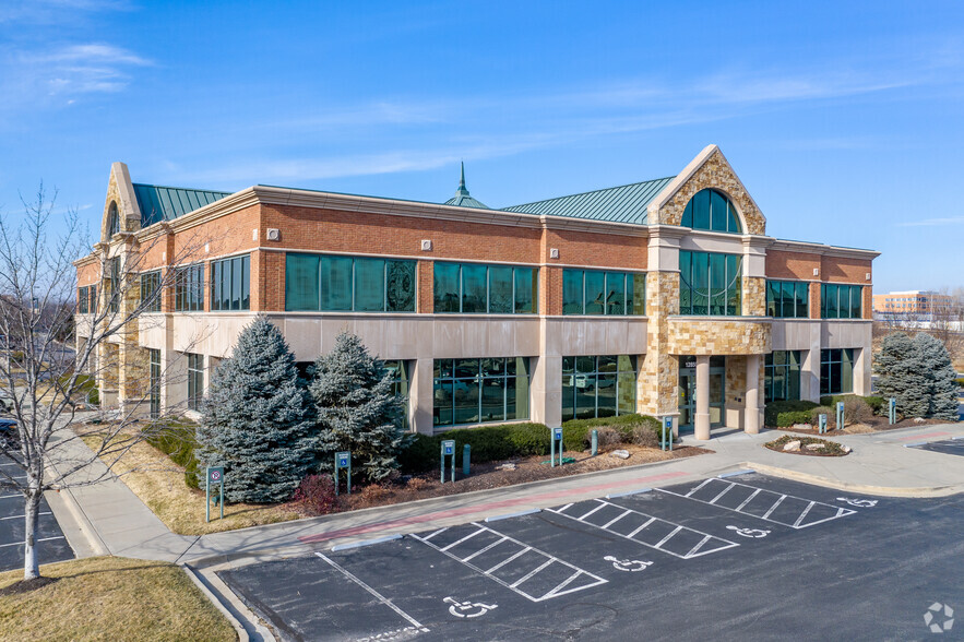 12850 Metcalf Ave, Overland Park, KS en alquiler - Foto del edificio - Imagen 1 de 7