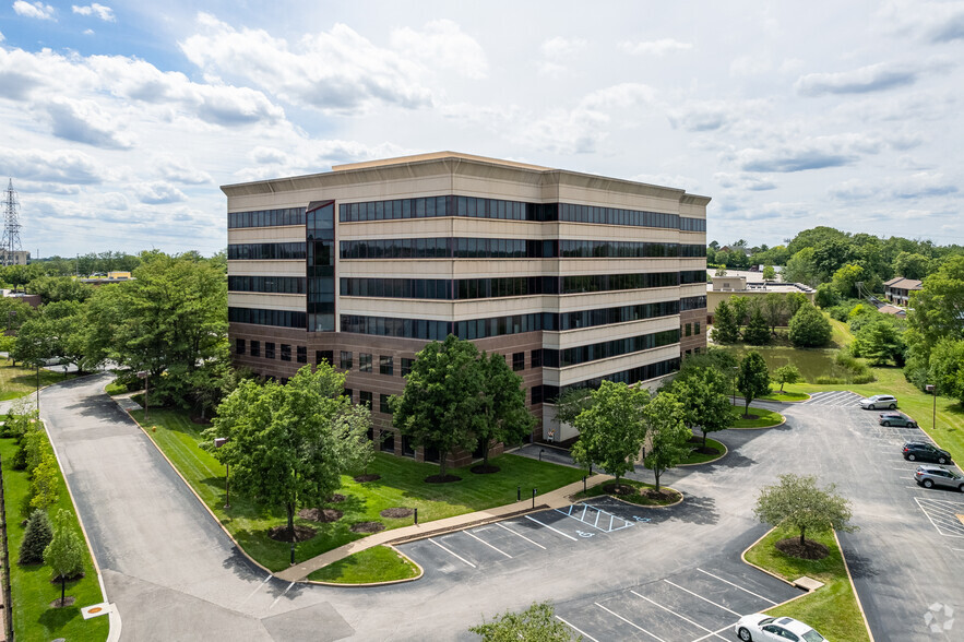 12647 Olive Blvd, Creve Coeur, MO en alquiler - Foto del edificio - Imagen 3 de 5