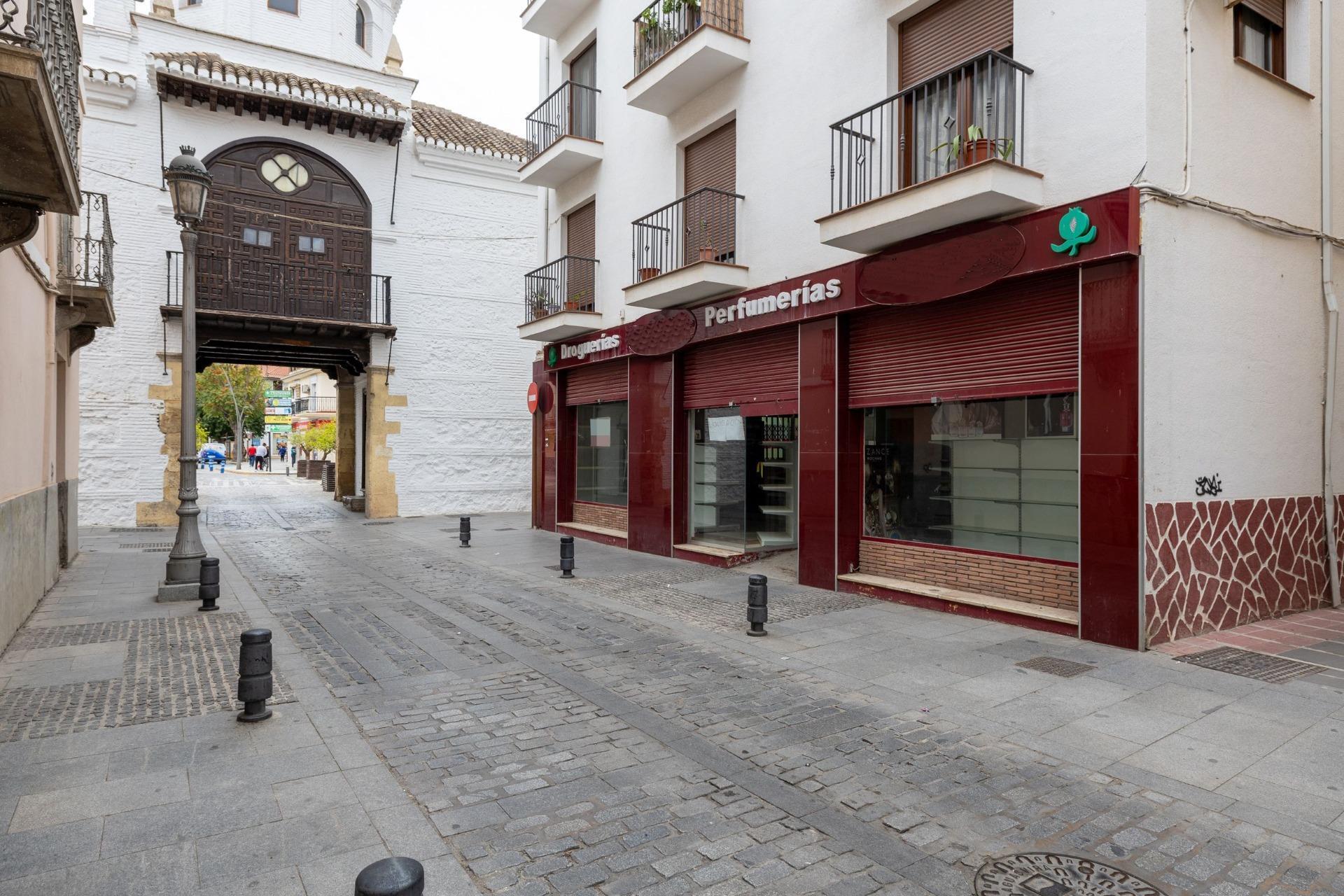 Local en Santa Fe, Granada en venta Foto del edificio- Imagen 1 de 25