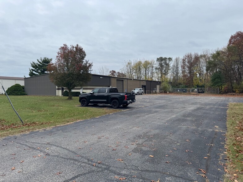 3505 Cooper Dr, Elkhart, IN en alquiler - Foto del edificio - Imagen 3 de 4