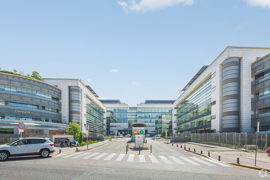 Calle de Anabel Segura, 11, Alcobendas, Madrid en alquiler - Foto del edificio - Imagen 3 de 4