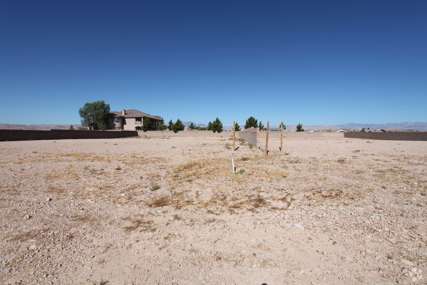 Dean Martin Dr, Las Vegas, NV en venta - Foto del edificio - Imagen 1 de 5