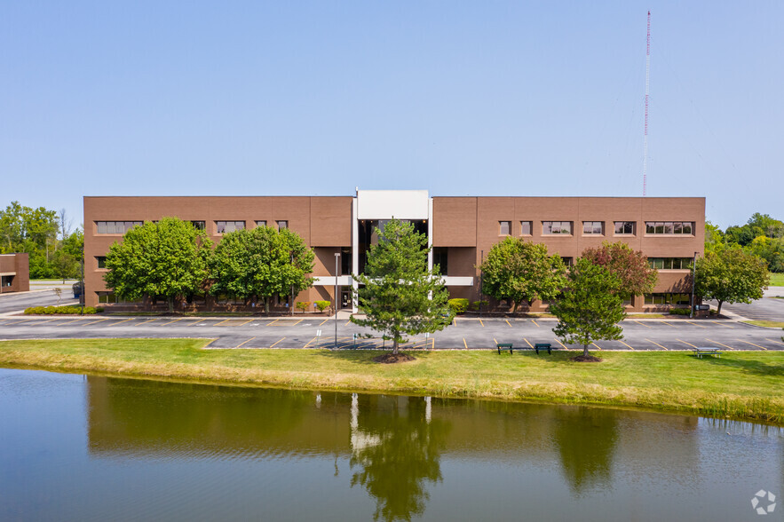 300 Canal View Blvd, Rochester, NY en alquiler - Foto del edificio - Imagen 3 de 14