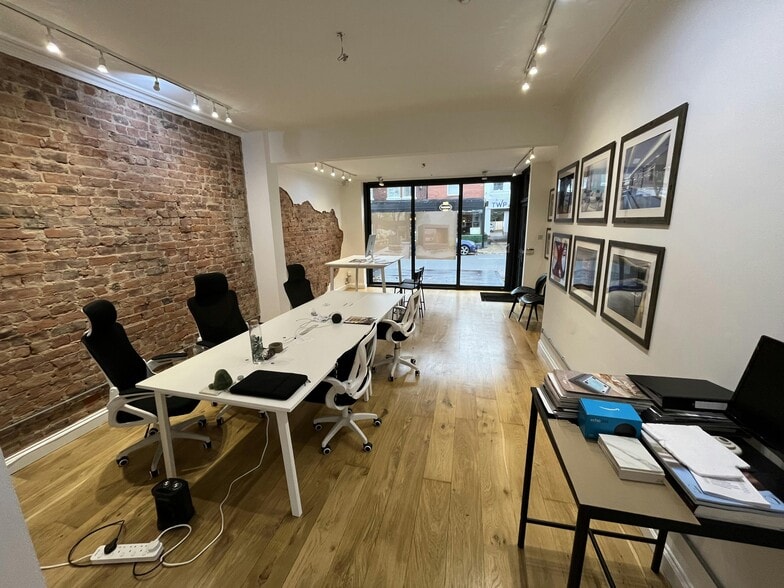 36 London Rd, Alderley Edge en alquiler - Foto del edificio - Imagen 3 de 8