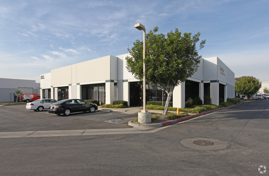 515 Spanish Ln, Walnut, CA en alquiler - Foto del edificio - Imagen 1 de 3