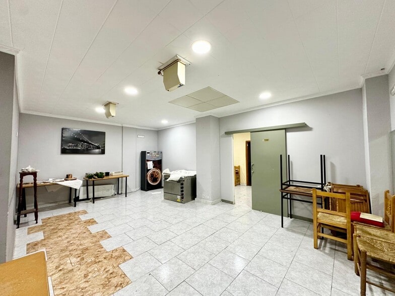 Local en L'Alcúdia en venta - Foto del edificio - Imagen 2 de 37