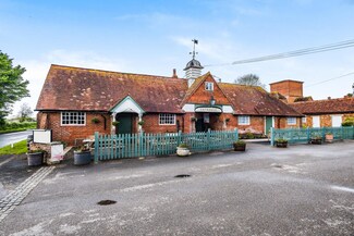 Más detalles de Main Rd, Lymington - Hoteles y hospedaje en venta