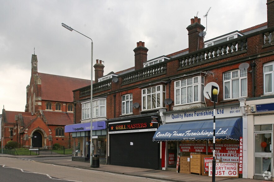 111 Hatfield Rd, St Albans en alquiler - Foto principal - Imagen 1 de 4