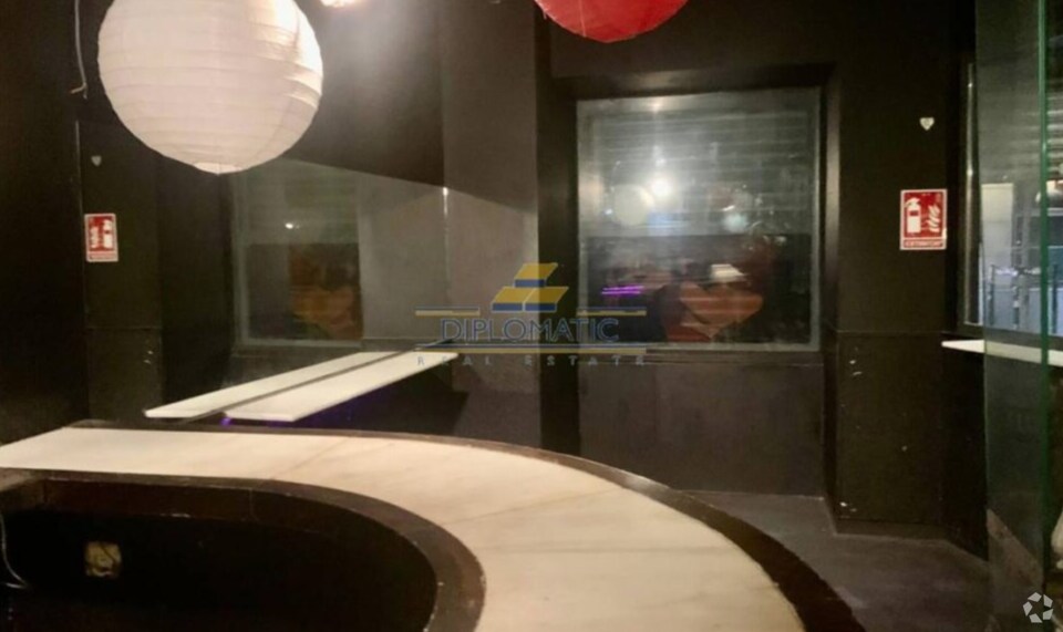 Madrid, MAD 28014 - Unidad Puerta 01, Esc. 1 -  - Foto del interior - Image 1 of 3