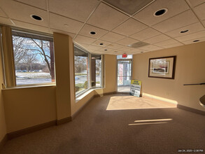 4830 Knightsbridge Blvd, Columbus, OH en alquiler Foto del edificio- Imagen 2 de 8