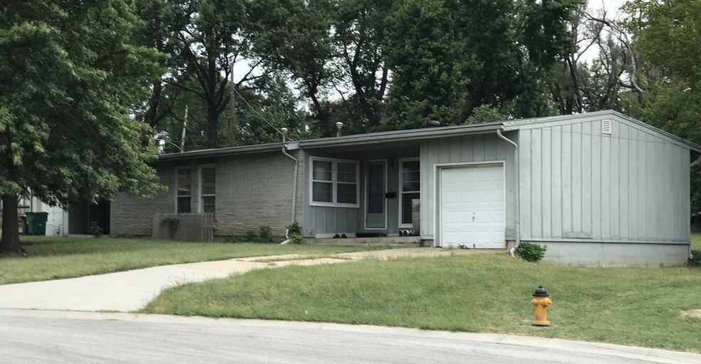 9427 Gillette St, Lenexa, KS en venta - Foto principal - Imagen 1 de 1