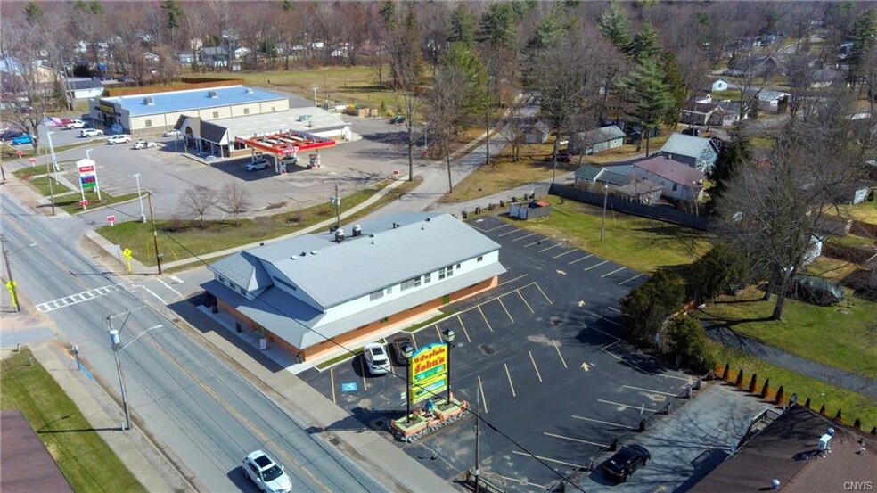 1424 Main St, Sylvan Beach, NY en venta - Foto del edificio - Imagen 1 de 40