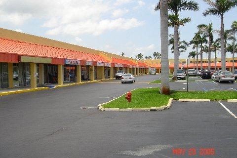 3897-3951 N Haverhill Rd, West Palm Beach, FL en alquiler - Foto del edificio - Imagen 2 de 8