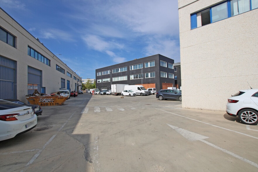 Oficina en Rivas-Vaciamadrid, Madrid en venta - Foto del edificio - Imagen 3 de 3