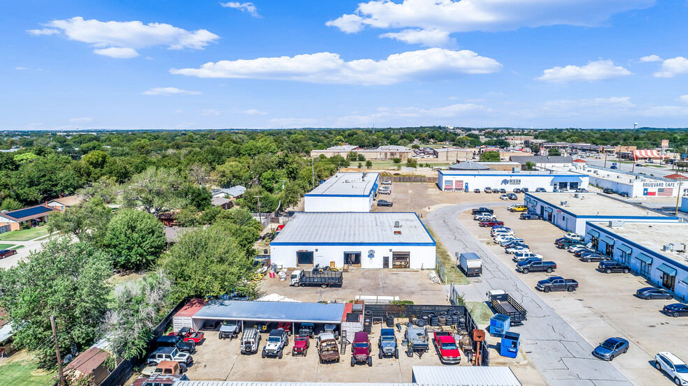 5105 Commercial Dr, North Richland Hills, TX en venta - Foto del edificio - Imagen 1 de 6