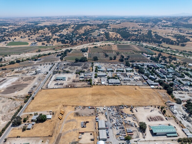 Volpi Ysabel Rd, Paso Robles, CA en venta - Foto principal - Imagen 1 de 15