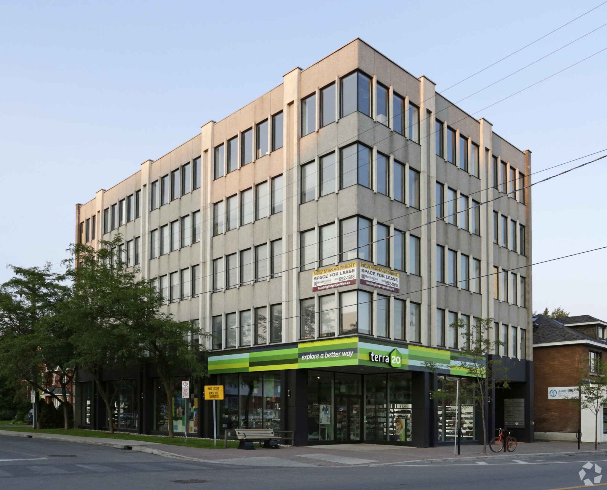 1306 Wellington St W, Ottawa, ON en alquiler Foto principal- Imagen 1 de 7