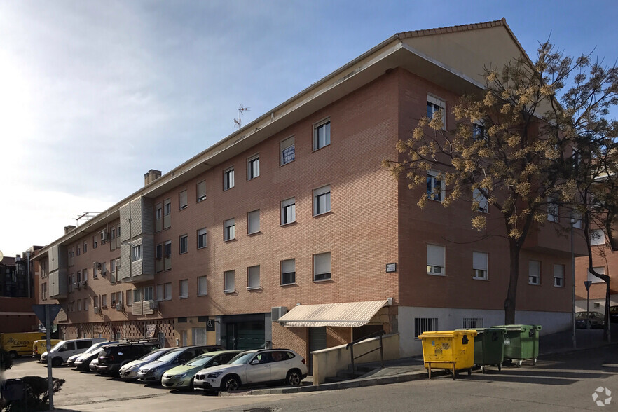 Calle Antonio Machado, 1, Cabanillas Del Campo, Guadalajara en alquiler - Foto del edificio - Imagen 2 de 2