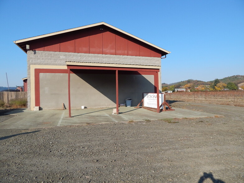 707 Hess Ln, Roseburg, OR en alquiler - Foto del edificio - Imagen 2 de 14