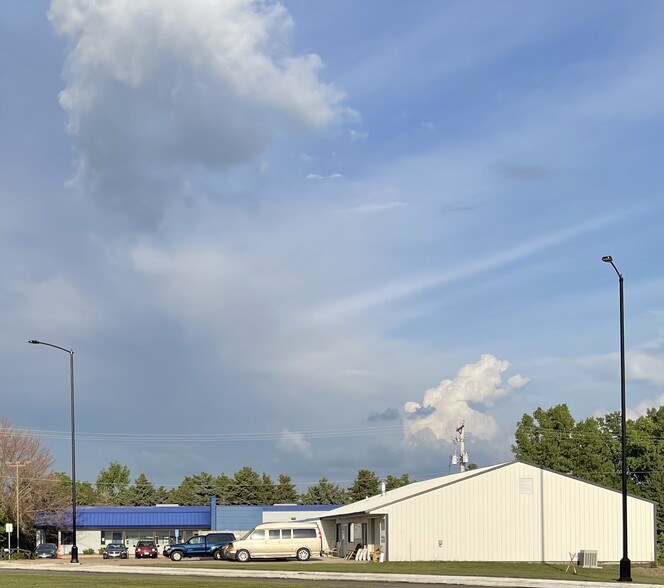 10 E Veterans Memorial Hwy, Kasson, MN en alquiler - Foto del edificio - Imagen 2 de 19