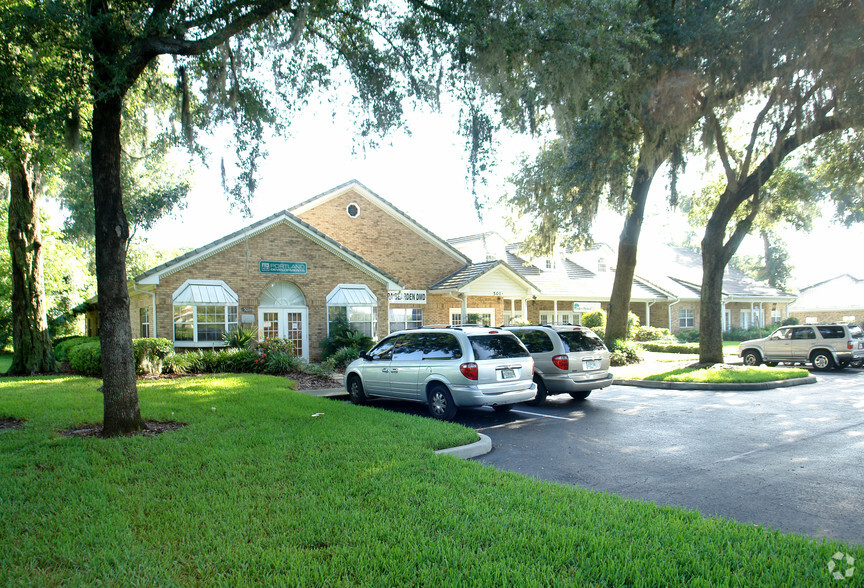 501 E Oak St, Kissimmee, FL en alquiler - Foto del edificio - Imagen 3 de 25