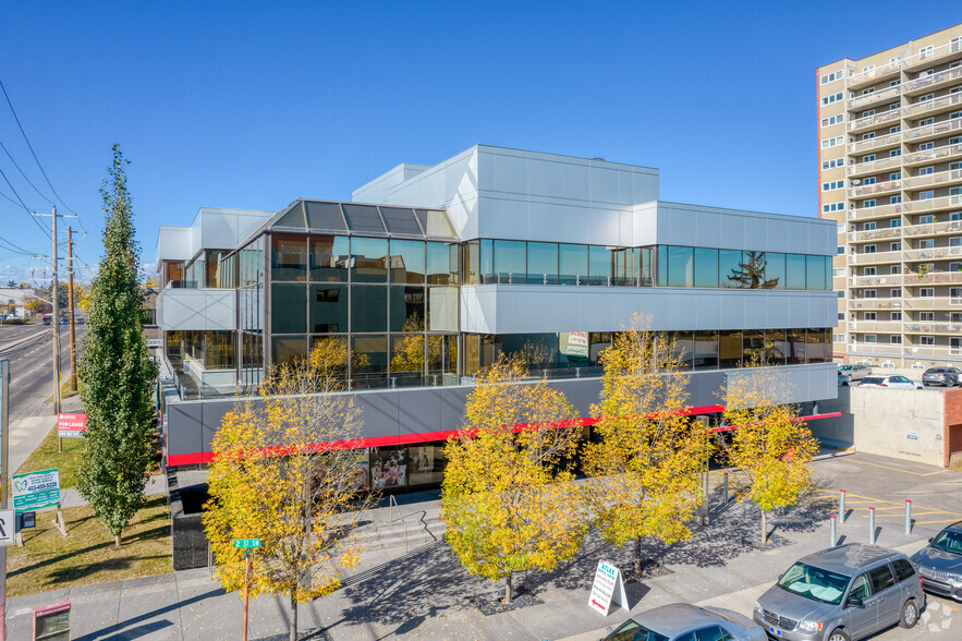 5819 2nd St SW, Calgary, AB en alquiler - Foto del edificio - Imagen 3 de 7