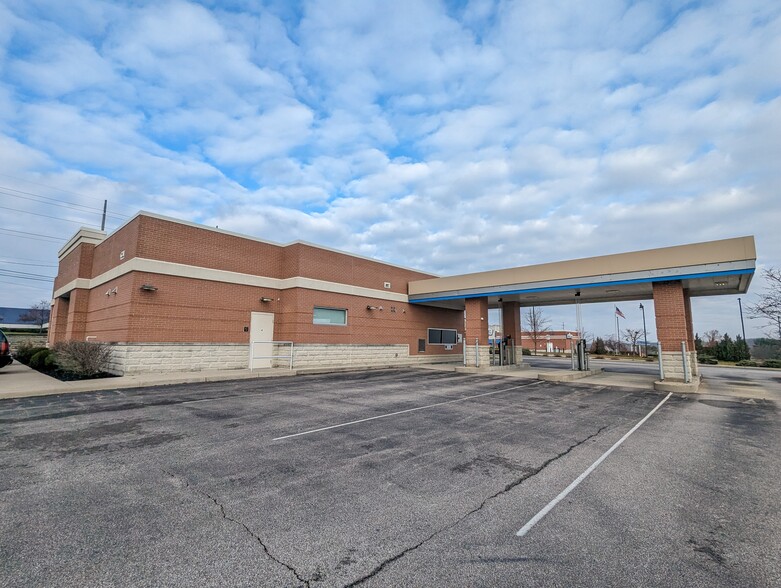 8115 Highland Pointe Dr, West Chester, OH en venta - Foto del edificio - Imagen 2 de 6