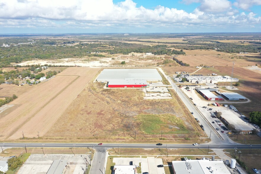 Reed Drive & Highway 20, Lockhart, TX en venta - Foto del edificio - Imagen 1 de 2