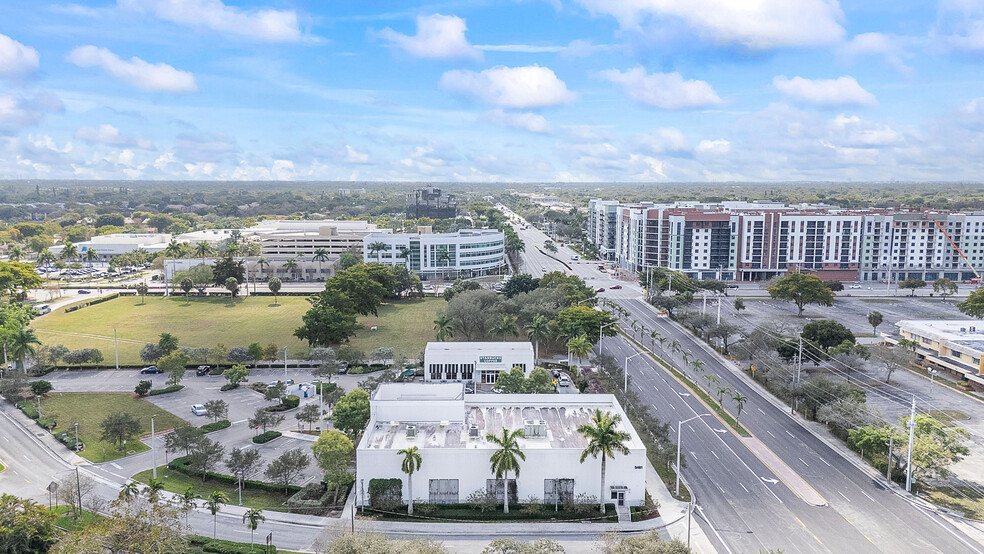 3481 N University Dr, Coral Springs, FL en venta - Foto del edificio - Imagen 3 de 39