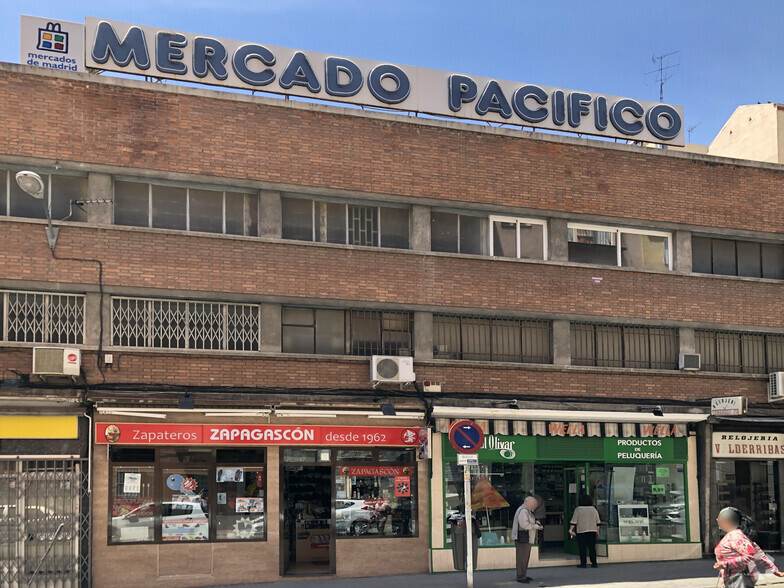 Calle Valderribas, 30, Madrid, Madrid en alquiler - Foto del edificio - Imagen 2 de 3