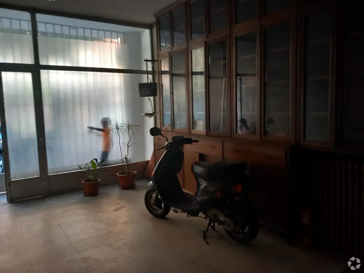 Madrid, MAD 28002 - Unidad Puerta 02, Esc. 1 -  - Foto del interior - Image 1 of 10