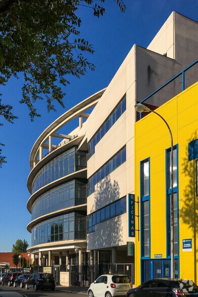 Local en Madrid, Madrid en alquiler - Foto del edificio - Imagen 3 de 3