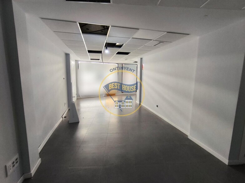 Local en Ontinyent, Valencia en alquiler - Foto del interior - Imagen 3 de 16