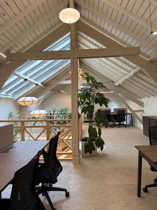 Más detalles de 12 Rue Nollet, Paris - Coworking en alquiler