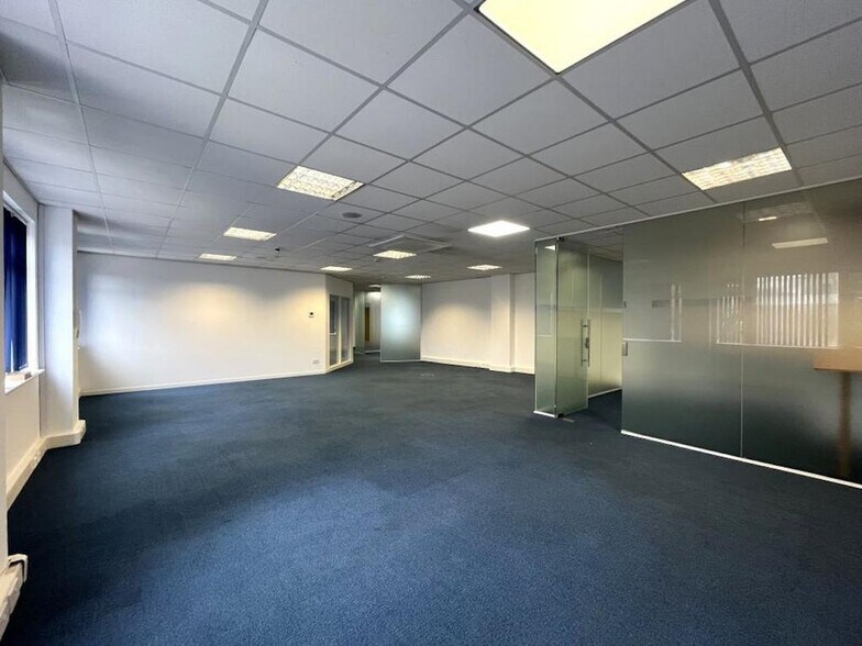 25 High St, Banbury en alquiler - Foto del edificio - Imagen 1 de 32