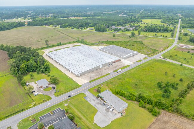 Más detalles de 847 W Main St, Lake City, SC - Nave en alquiler