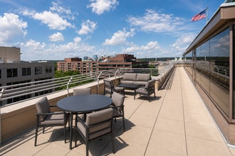 2445 M St NW, Washington, DC en alquiler Foto del interior- Imagen 2 de 6