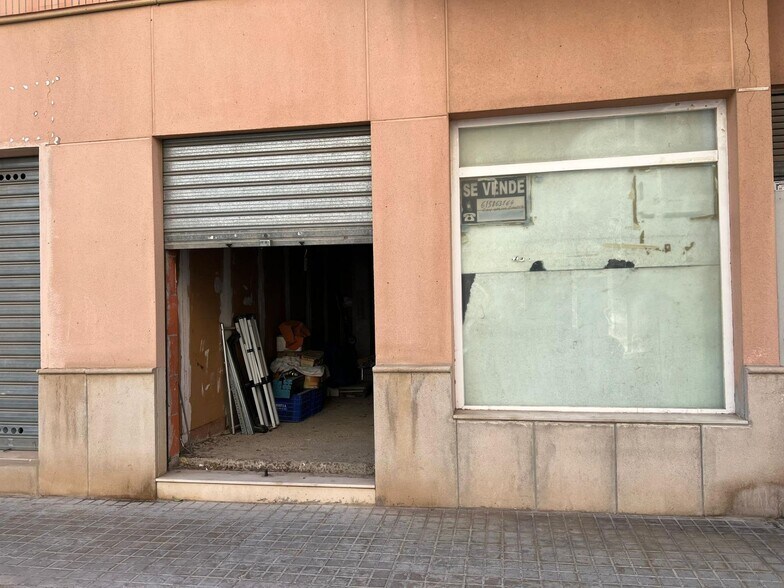 Local en Llíria, Valencia en venta - Foto del edificio - Imagen 1 de 6