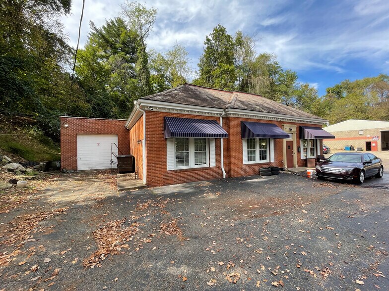 630-640 Long Rd cartera de 2 inmuebles en venta en LoopNet.es - Foto del edificio - Imagen 2 de 26