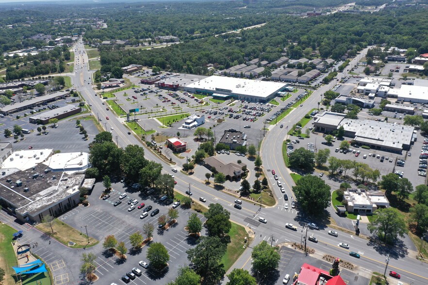 10901 N Rodney Parham Rd, Little Rock, AR en alquiler - Foto del edificio - Imagen 3 de 19