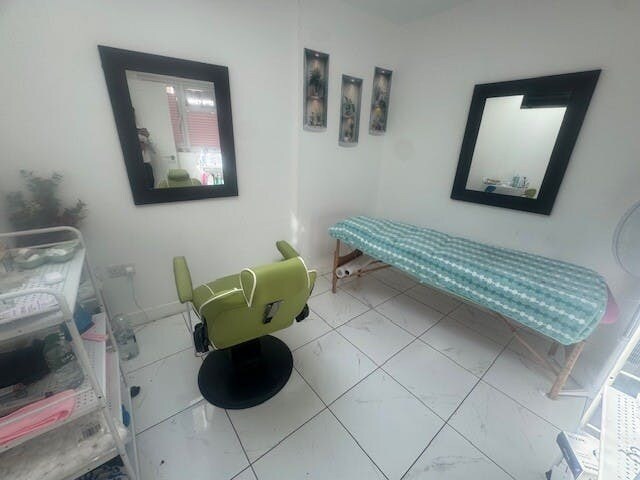 33 Camden High St, London en venta - Foto del edificio - Imagen 3 de 9