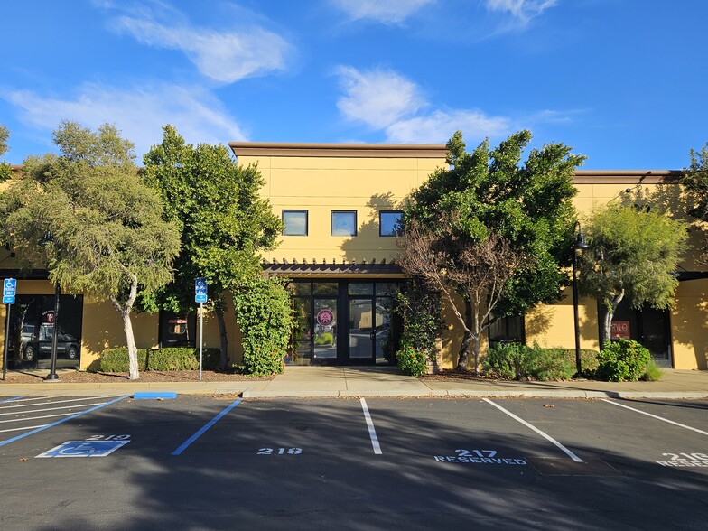 4322 Redwood Hwy, San Rafael, CA en alquiler - Foto del edificio - Imagen 1 de 8