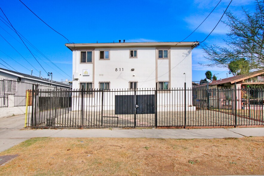 811 W 97th St, Los Angeles, CA en venta - Foto del edificio - Imagen 2 de 10