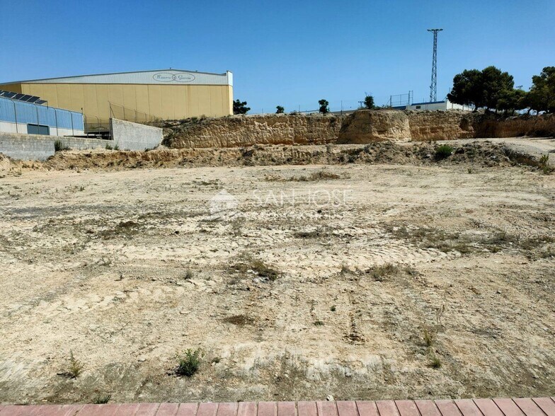 Terreno en Monforte del Cid, Alicante en venta - Foto de la construcción - Imagen 2 de 3