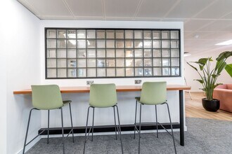 10 Dean Farrar St, London en alquiler Foto del interior- Imagen 2 de 7