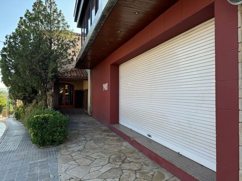 Local en Viladecavalls, Barcelona en venta - Foto del edificio - Imagen 3 de 9